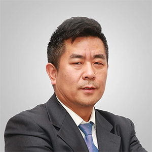 马兴泉博士，尊龙凯时化学部副总裁